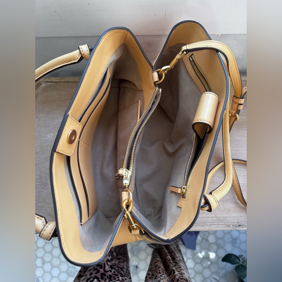Tory Burch McGraw Small Leather Tote – Butter Yellow - Picture 13 of 16